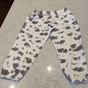 Nike Women’s- size large- Tye Dyed Sweatpants